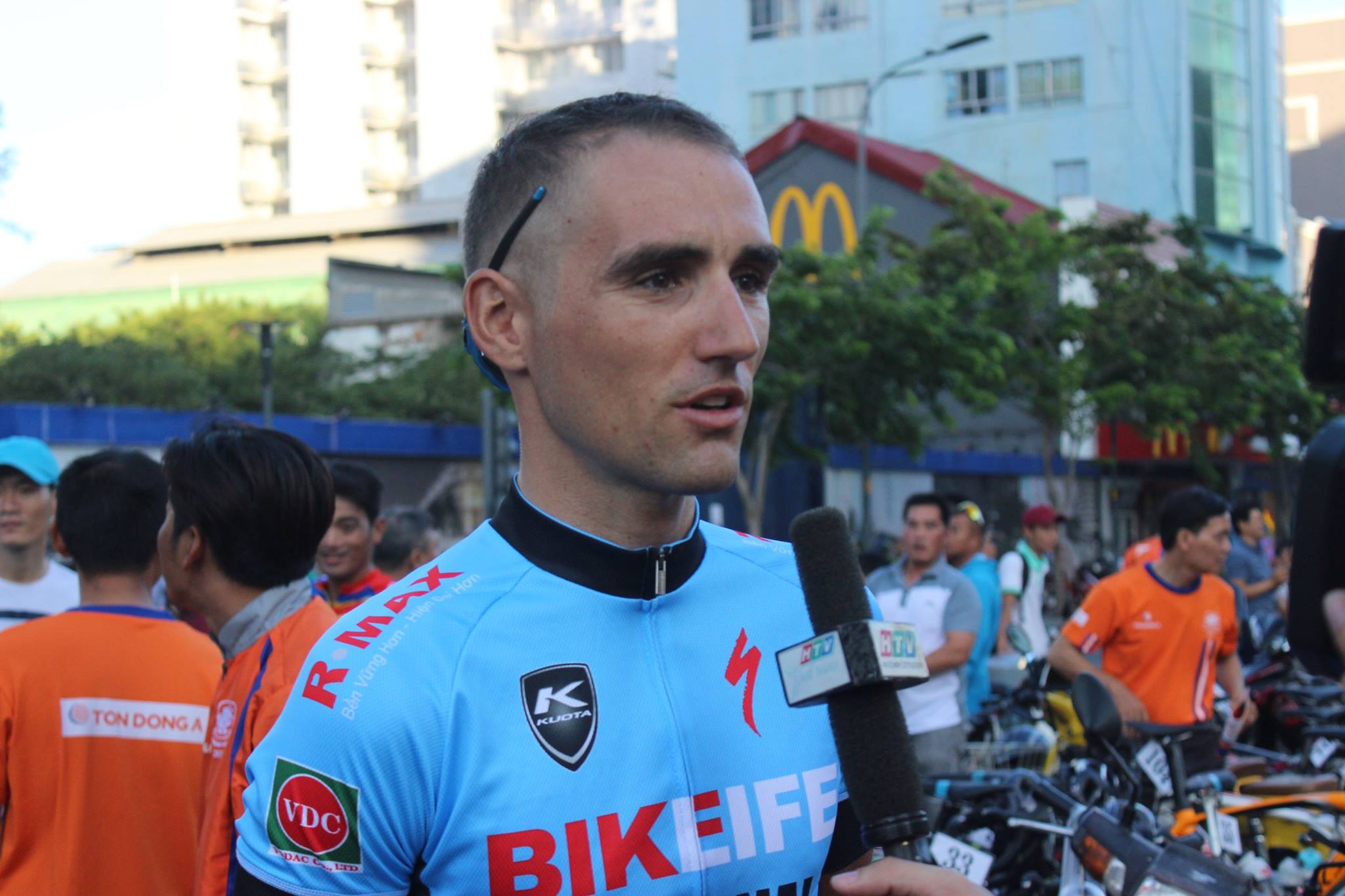 RMAX là nhà tài trợ cho Bikelife Cycling Team